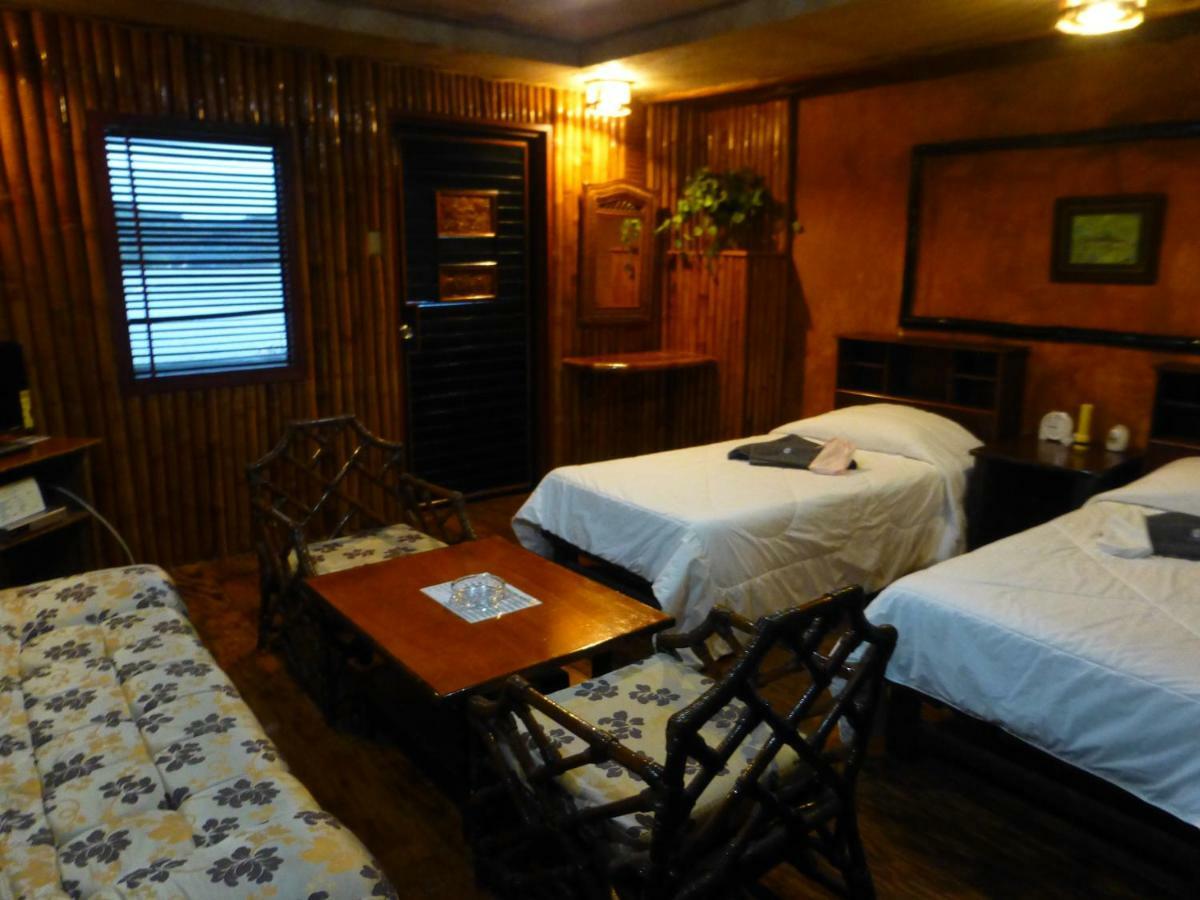 Antelope Guesthouse Koror Dış mekan fotoğraf